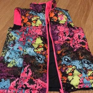Reversible bubble vest
